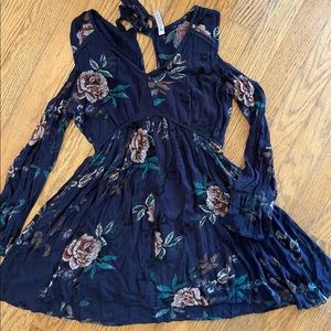 Blue shoulder cutout floral dress